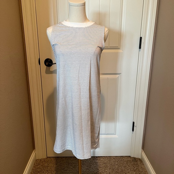 Dresses & Skirts - Striped Sleeveless Dress